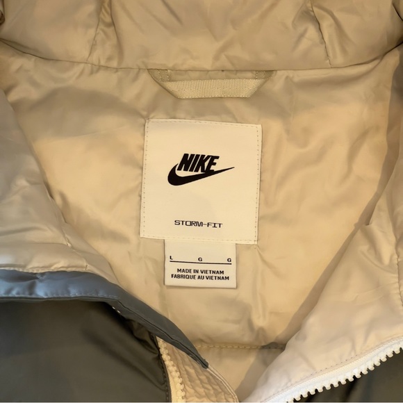 NIKE SPORTSWEAR STORM-FIT WINDRUNNER ZIP-UP DOWN JACKET DD6795 - Picture 11 of 12